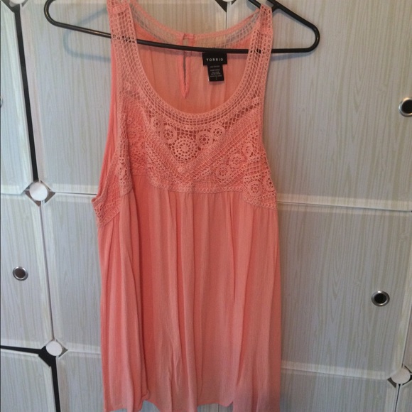 torrid Tops - Torrid Peachy pink sleeveless float blouse